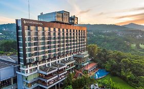 إنتركونتيننتال Bandung Dago Pakar